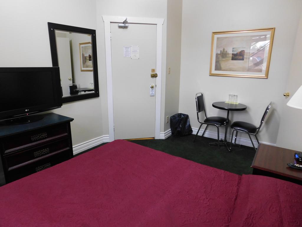 Filmores Hotel Toronto Bagian luar foto