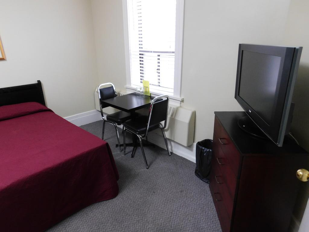 Filmores Hotel Toronto Bagian luar foto